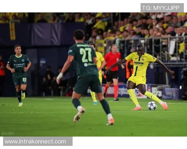 曼城年轻天才闪耀全场19分钟连入两球前亚洲冠军无力招架